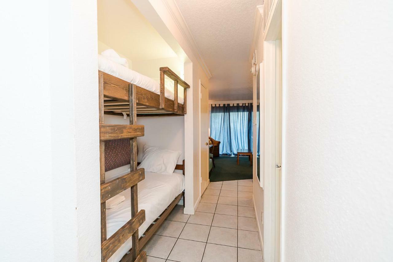 Cozy Value Beach Condo Галвестон Экстерьер фото